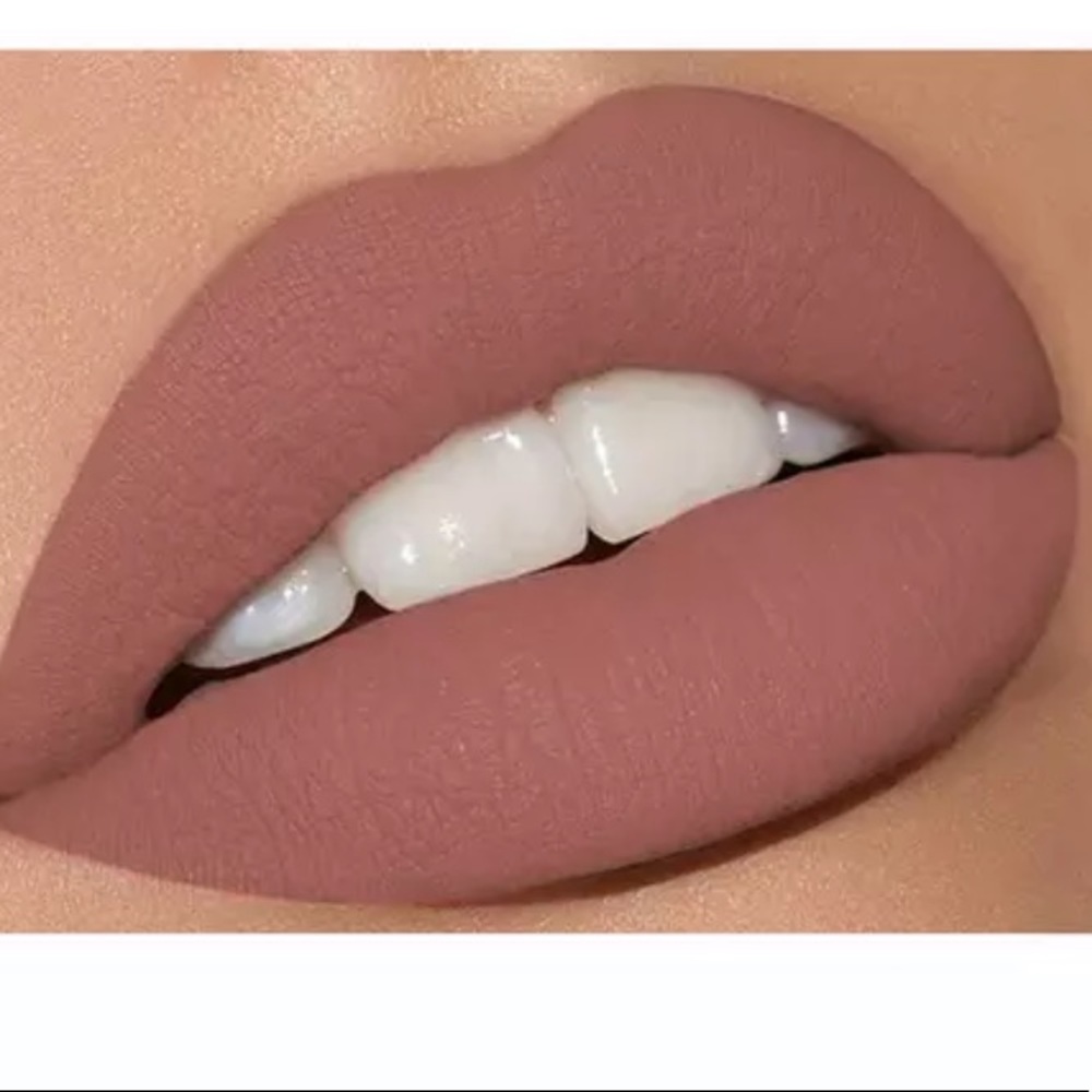 Liquid lipstick